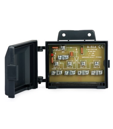 Rozgałęźnik antenowy R-51A